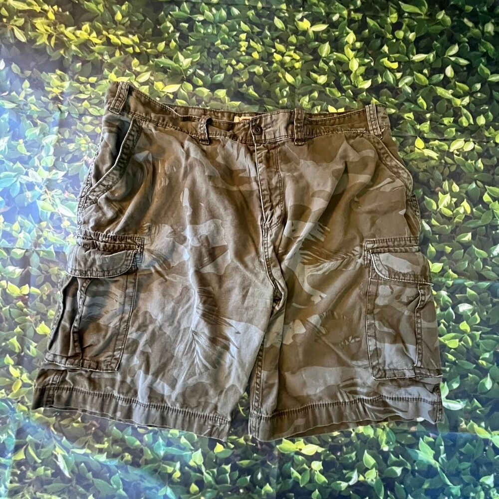 Unbranded Men's Khaki and Green Shorts